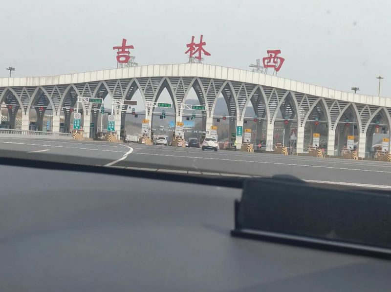 吉林珍珠岩筛分升级：银星方形摇摆筛的适配之选